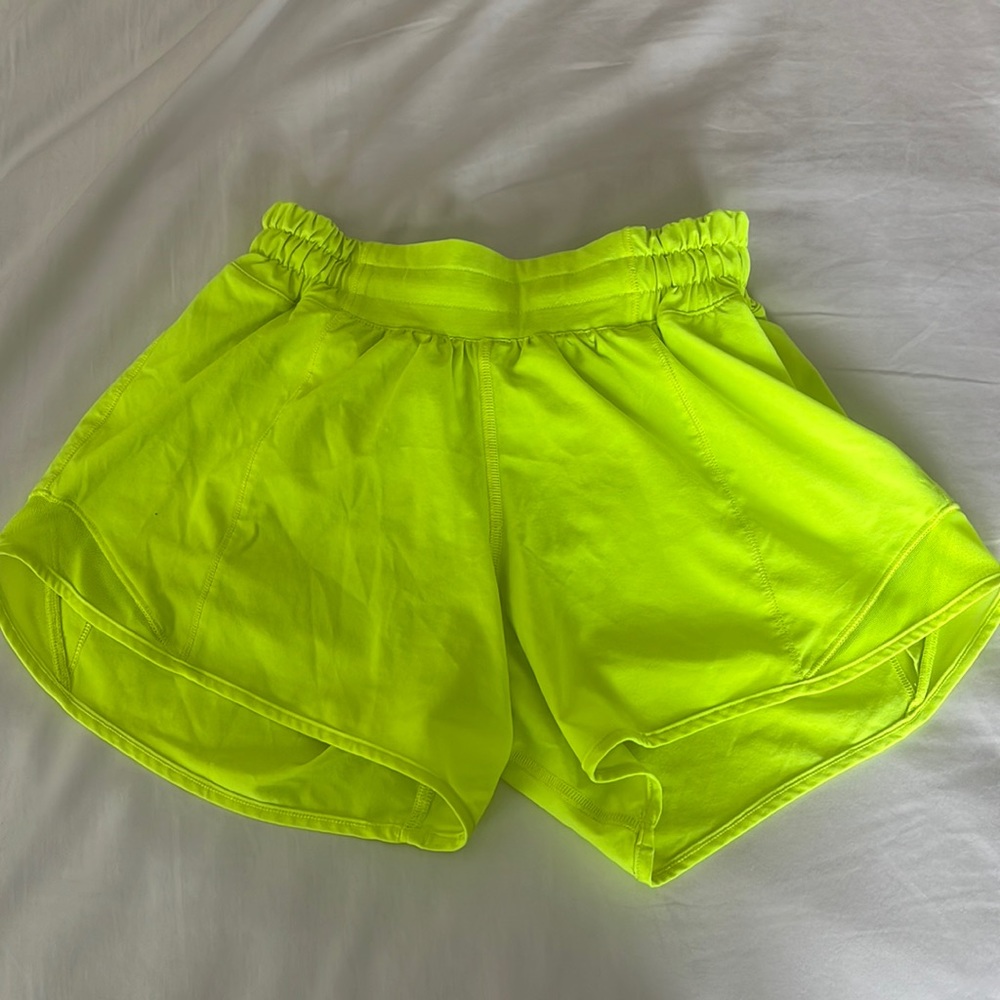 Lululemon Hotty Hots Electric Lemon shorts. Size 2 (tall or 4”)